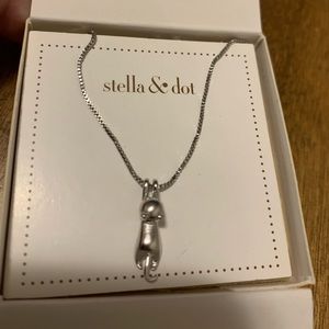 Stella & Dot cat hanging necklace